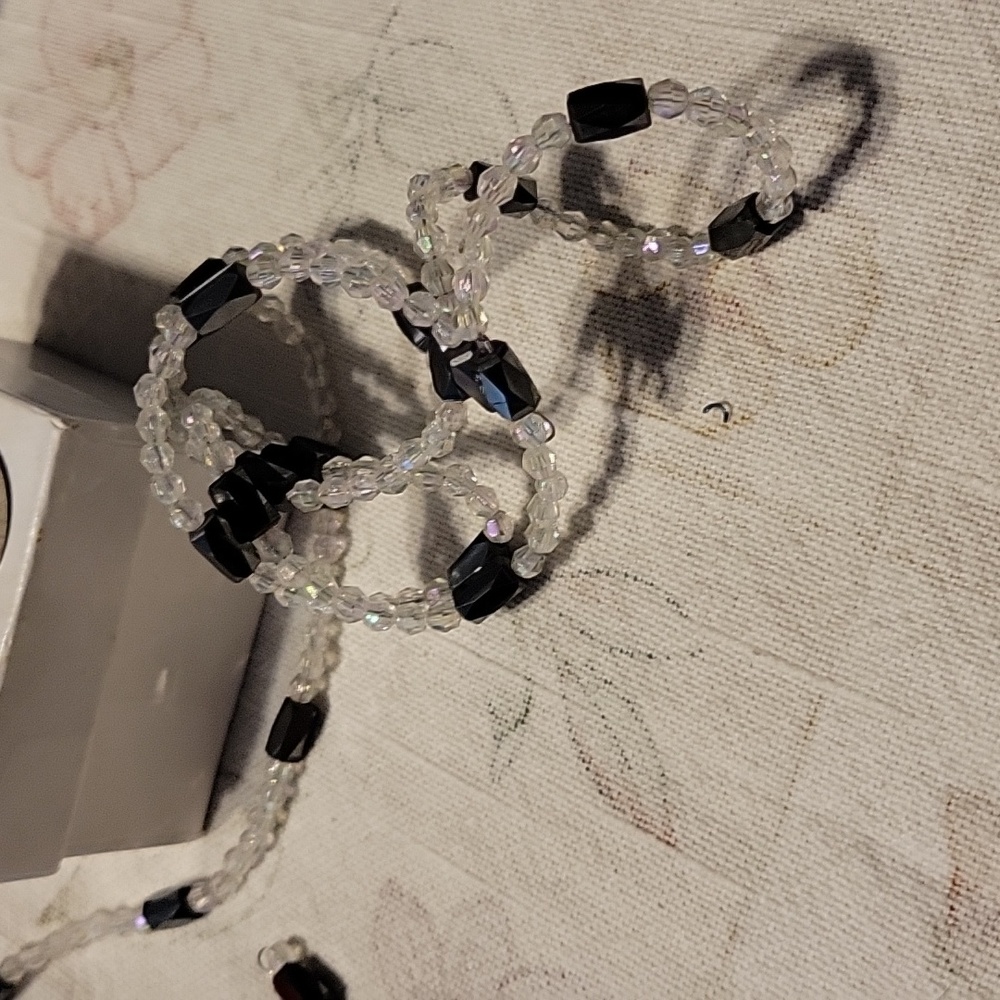 Magnet Bracelet - Picture 2 of 3
